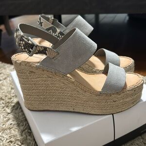 DOLCE VITA Gray Snake Accent 2 Platform Ankle Strap Spiro Wedge Espadrille